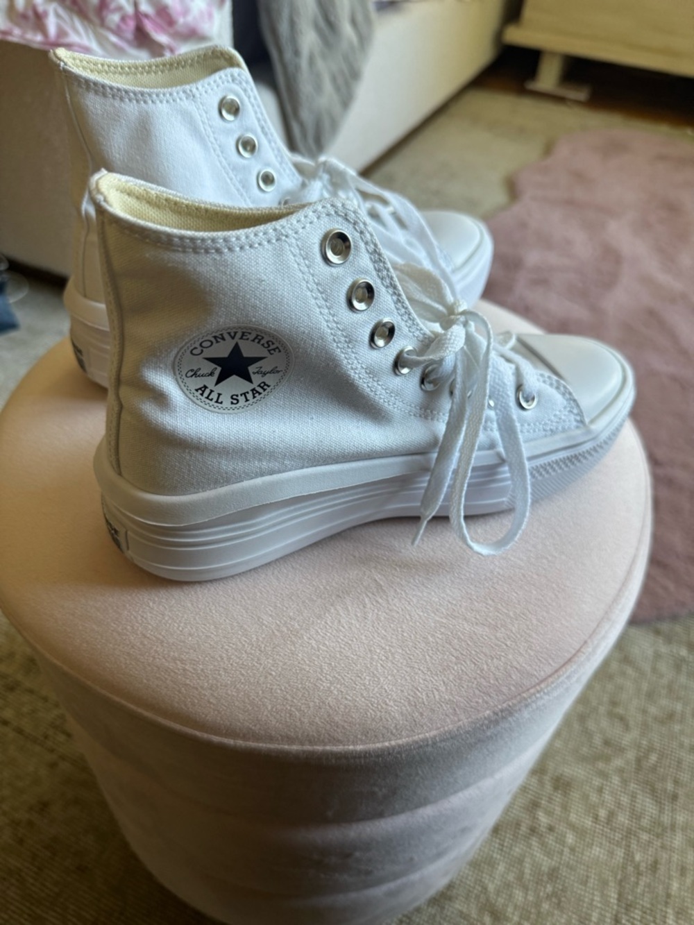 Converse White High Top Canvas Sneakers size 6